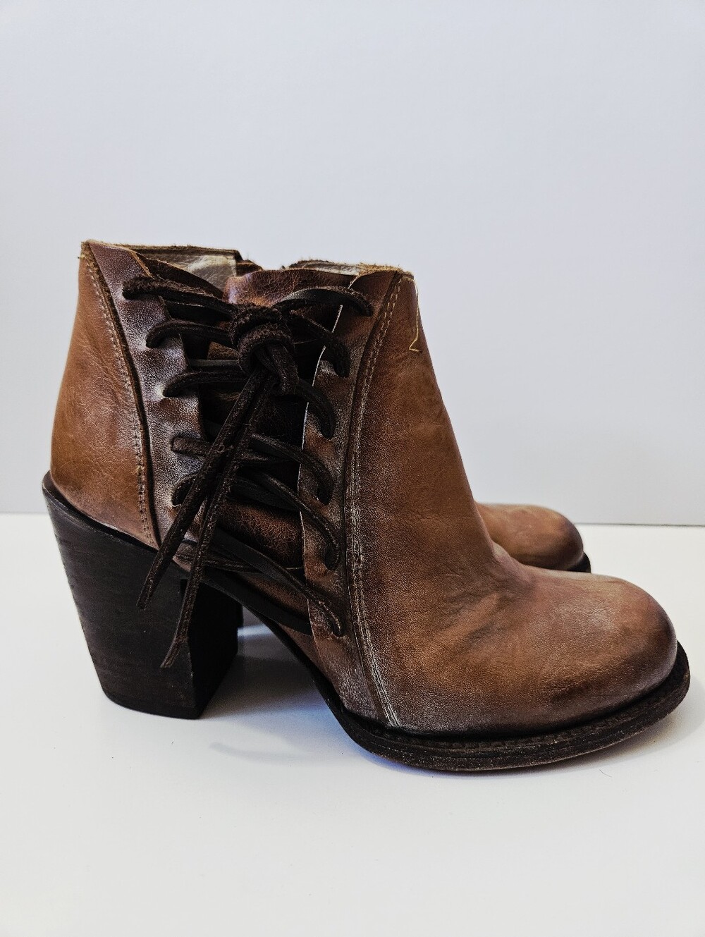 Freebird By Steven Brook Lace Side Ankle Boot Size 9 Distressed Leather